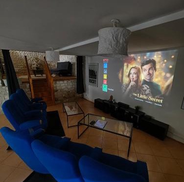 Cosy Ciné 8