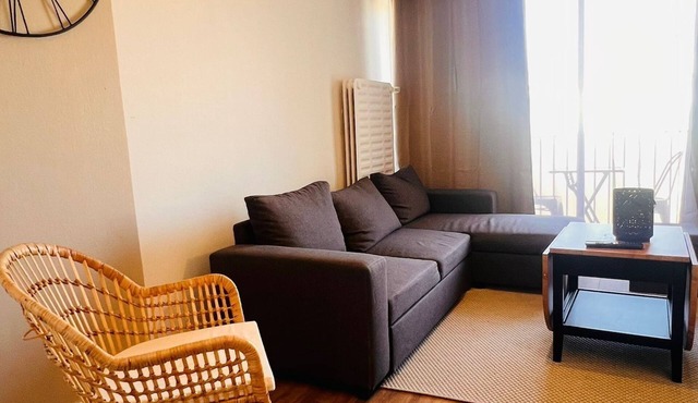 Cosy city center near cinema station