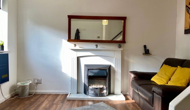 Cosy Contractors Retreat in Batley - sleeps 3