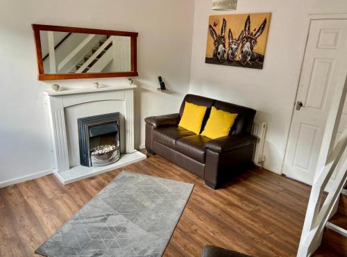 Cosy Contractors Retreat in Batley - sleeps 3