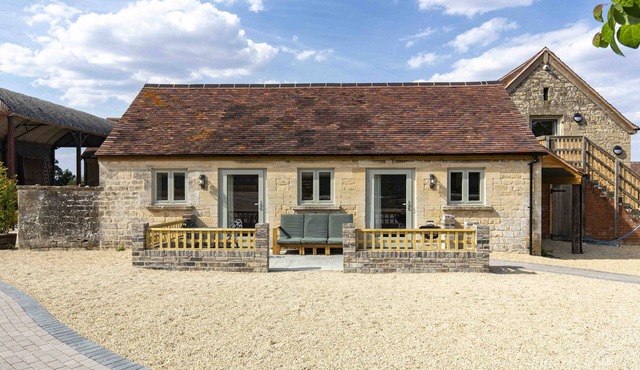 Cosy Cotswolds Cottage Retreat for two