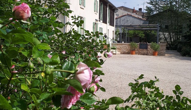 Cosy cottage for 6-13 people