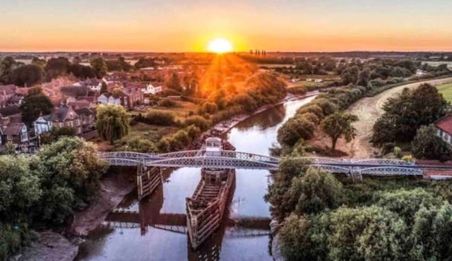 Cosy Cottage for up to 4, Ideal for York, Leeds and the Coast