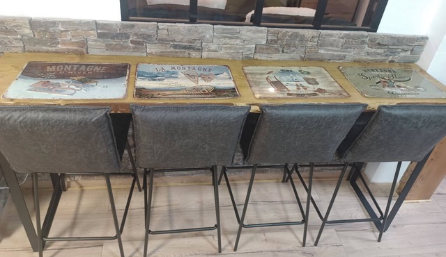 Cosy cottage ideally located