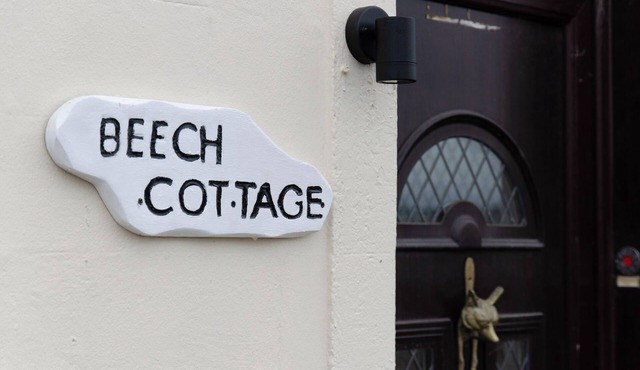 Cosy Cottage in Armadale West Lothian.