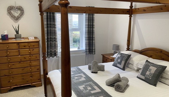 Cosy Cottage in the Yorkshire Dales nr Hawes. Pet free.