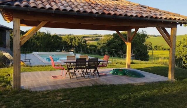 Cosy cottage in the heart of nature with swimming pool