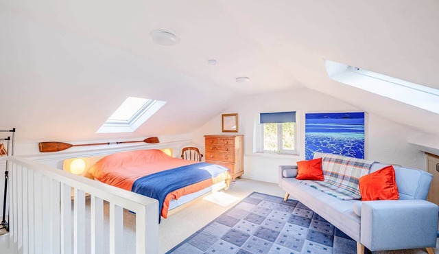 Cosy Cottage nr Babington House, Private Parking