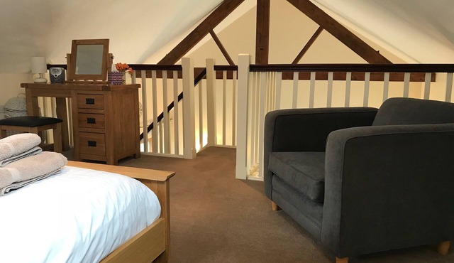 Cosy cottage on our Farm. Big garden, nr Howden. Padel courts on site