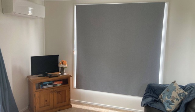 Cosy cottage on the edge on town within walking distance to the centre of town.