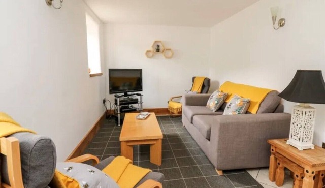 Cosy cottage + optional jacuzzi. 1 of 2 cottages onsite