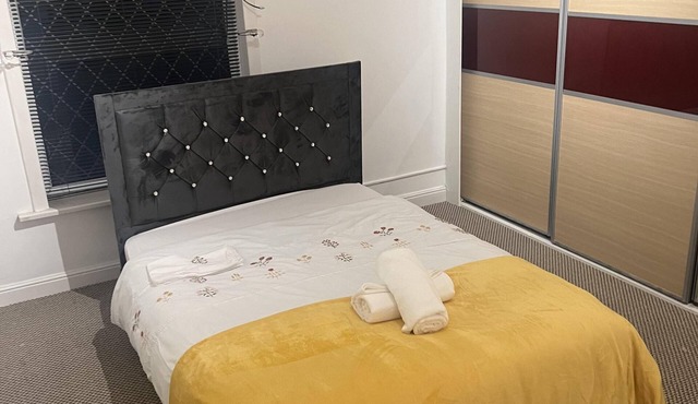 Cosy Cottage Retreat in Oldham