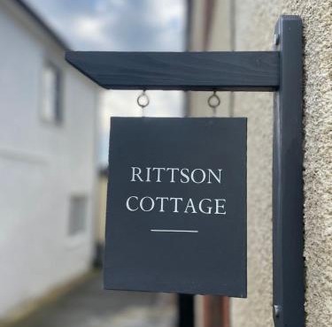 Cosy Cottage Stay Book & Unwind