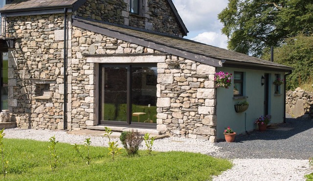 Cosy Cottage with a lovely country feel on the edge of the Lake District
