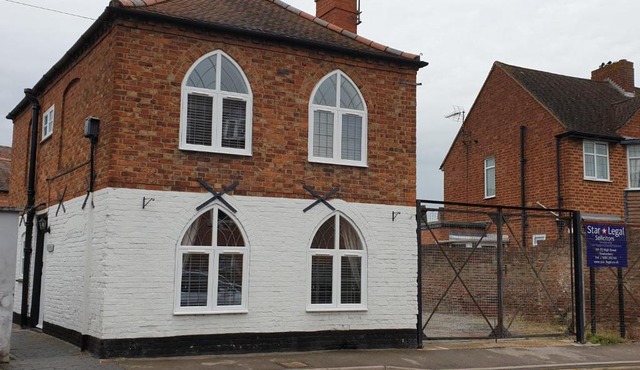 Cosy Detached 2 Bed Cottage in Tewkesbury Centre