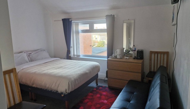 Cosy Ensuite Double Room