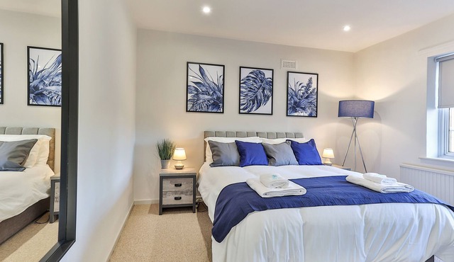 Cosy, Exclusive Sheffield House Near Peak District