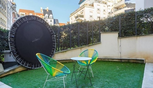 Cosy F3 with private terrace - Plessis-Robinson - 20 min. Paris