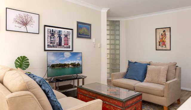 Cosy Family Apartment with Parking and Balconies