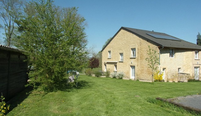 Cosy family gîte, 3 bedrooms, 2 shower rooms and toilets, 1 nursery