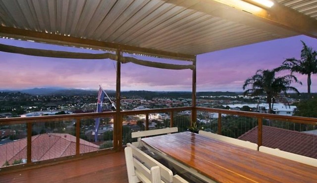 Cosy family home in Banora Point