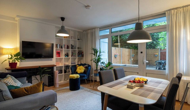 Cosy Family Retreat with Garden & Workspace