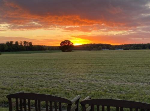 COSY FARM BNB - CARAVANS - DOGS WELCOME - 5 MIN FROM e47