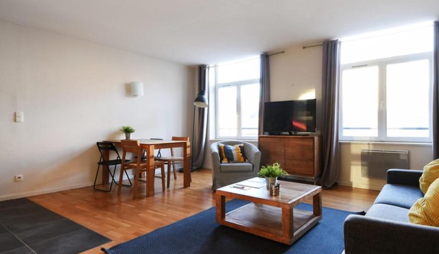 Cosy flat at the heart of Old Lille close to stations - Welkeys
