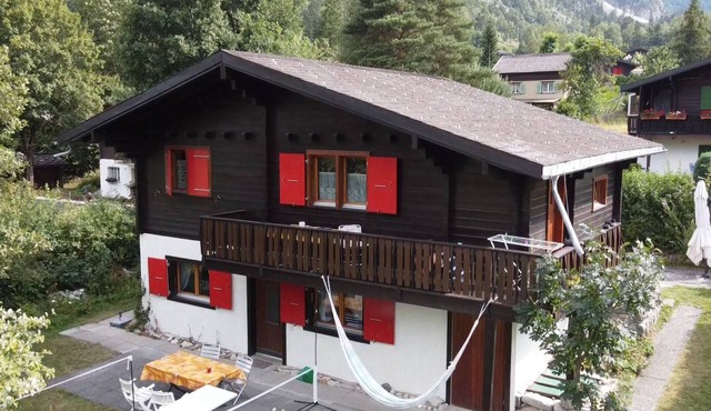 Cosy flat in Chalet Oase
