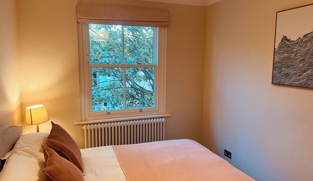 Cosy flat in the heart of West London