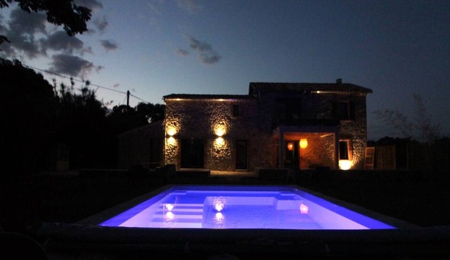 Cosy holiday home in Saint-Julien-les-Rosiers with pool