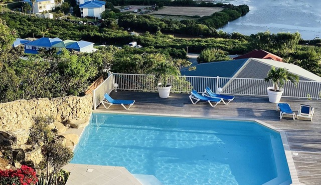 Cosy Frangipani duplex with sea and Saint Barthelemy views