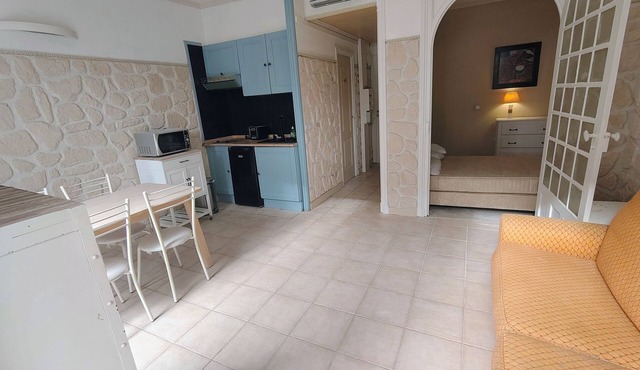 Cosy, fully-equipped apartment for vacations on foot!