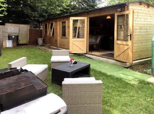 Cosy Garden Log Cabin