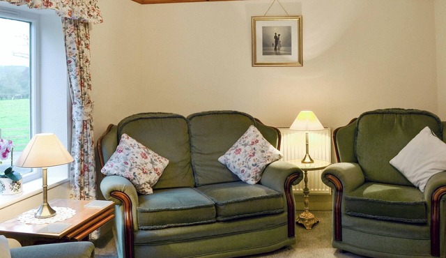 Cosy cottage in a quiet hamlet.