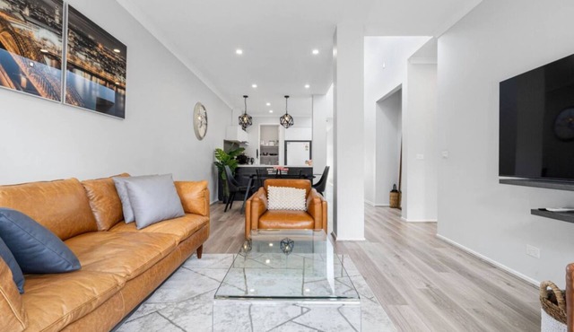 Cosy gem near Point Cook Town Centre