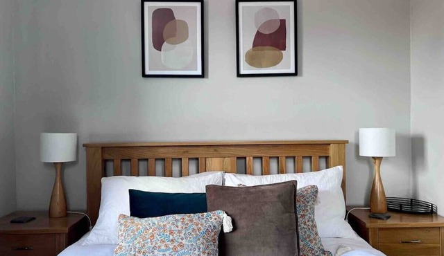 Cosy Georgian Cottage in Central Frome