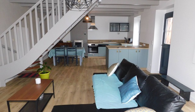 Cosy gîte on the banks of the Nantes-Brest canal