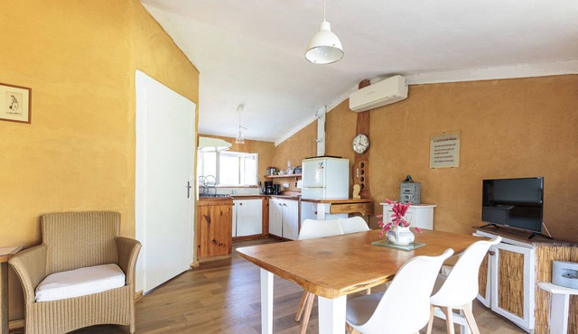 Cosy Haven with Pyrenees View