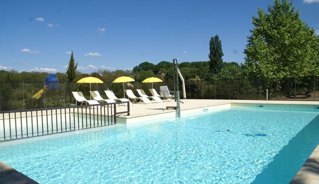 Cosy Holiday Home in Castelnaud-la-Chapelle