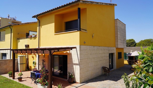 Cosy holiday home close to the beach