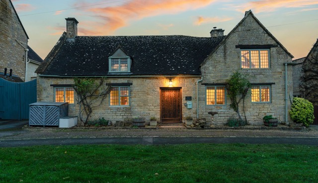 Cosy holiday cottage in the Cotswolds - Rex Cottage