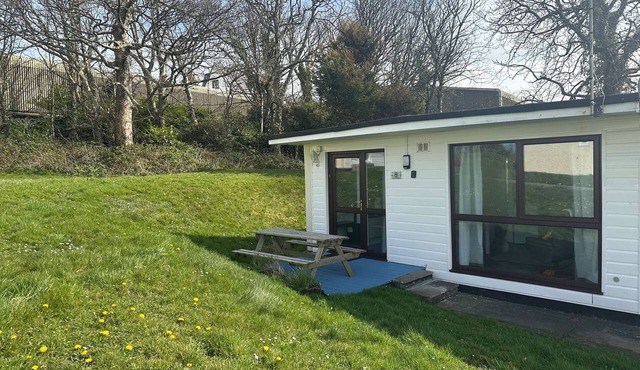 Cosy Holiday Park Chalet, Quiet Location, Child Friendly, Near Bude