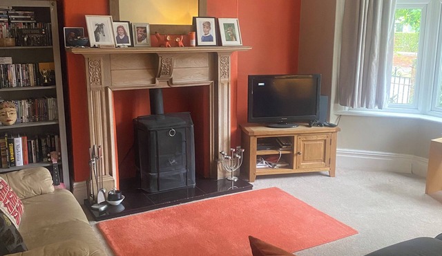 Cosy house in York, one of the UK’s most beautiful cities. Three bedrooms.