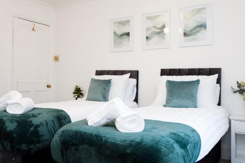 Cosy House - Stanstead Airport