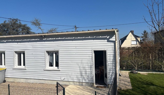 Cosy house with quiet enclosed garden
