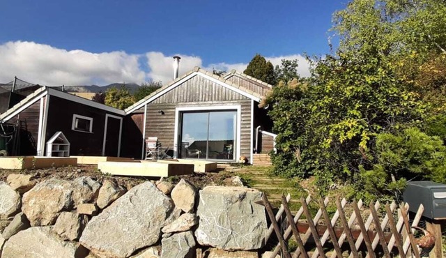 Cosy house with view and garden