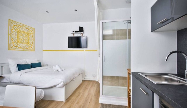 cosy indépendant studio proche gare et jardin