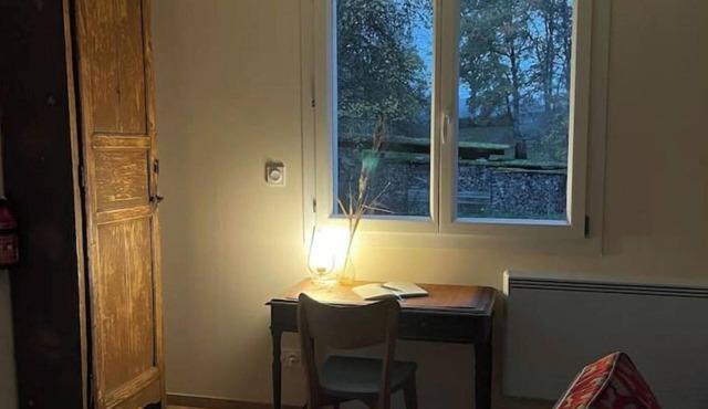 Cosy little house at the foot of the forest