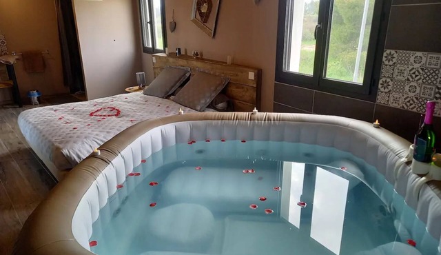 Cosy-loft , Industriel , Jacuzzi , Pour 2 Personnes max